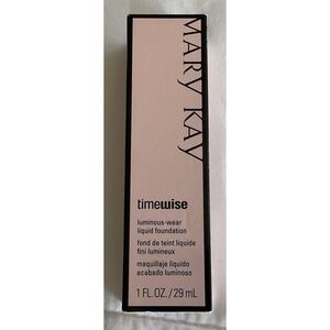 Mary Kay Time wise  1 fl oz Matte-Wear Liquid Foundation  Ivory 4
